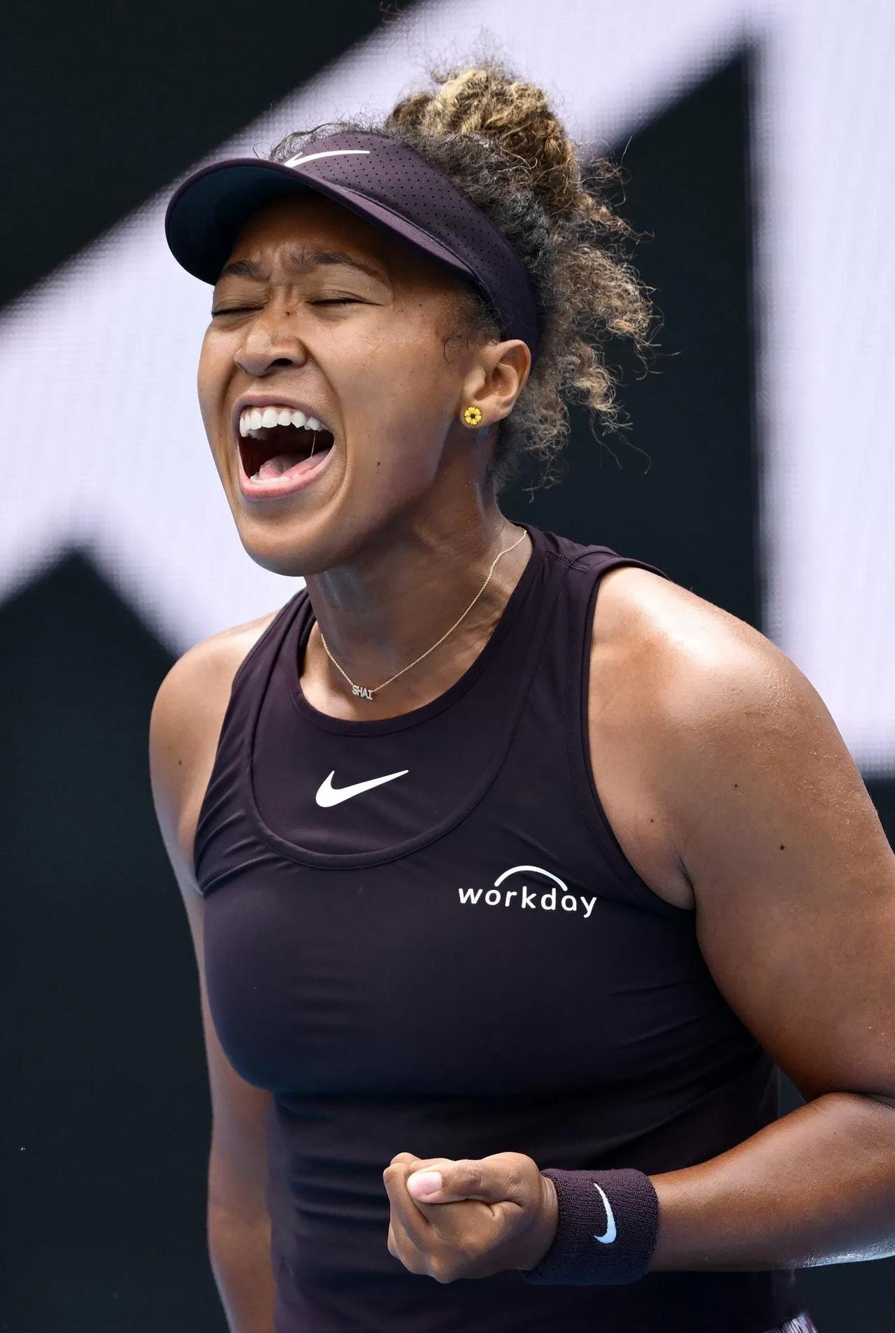 爱游戏在线登录 大坂直美关键节点战术调整，MAD带队取胜！