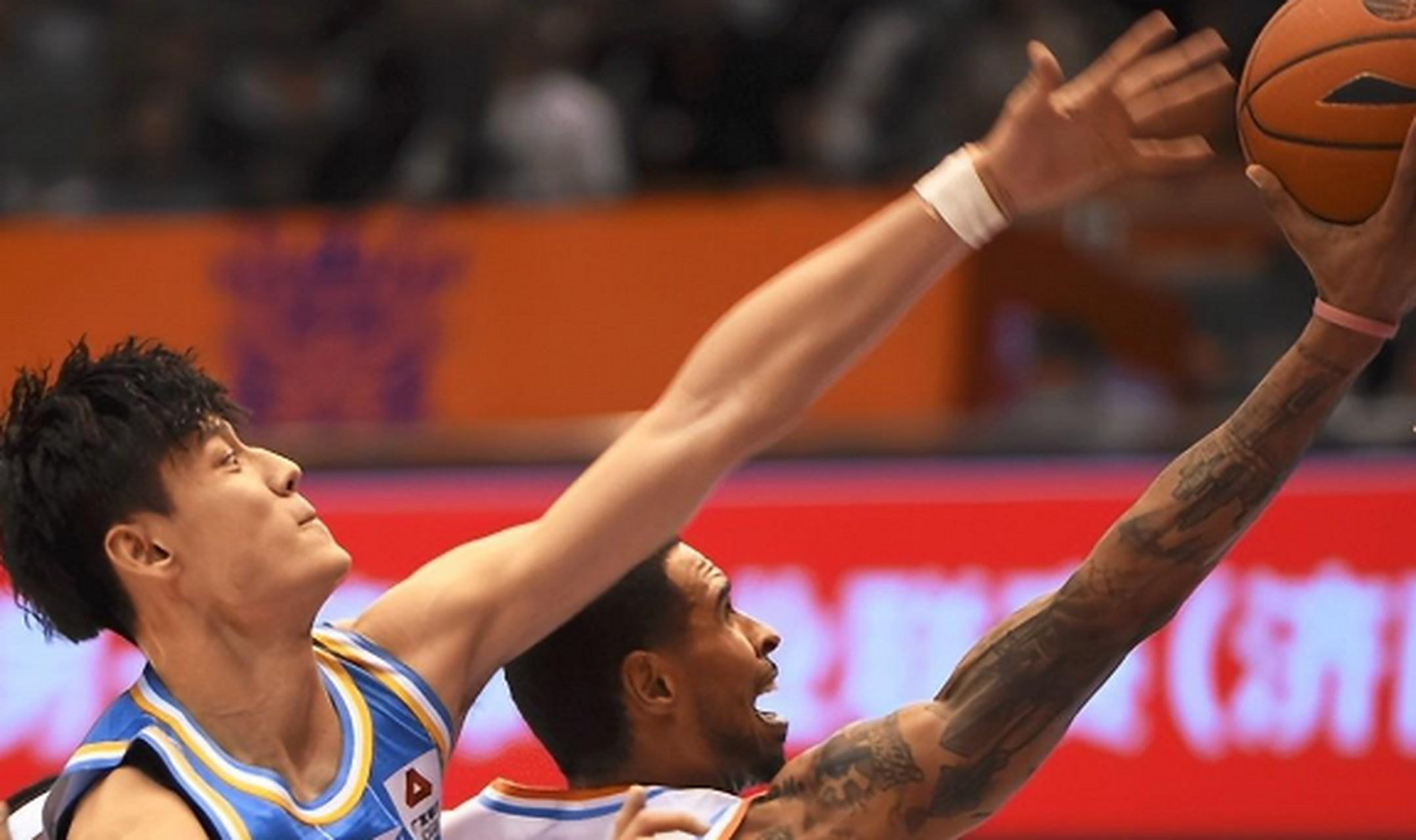 北京首钢发布备战花絮，清晨状态回暖，CBA常规赛任务艰巨，球队文化再被提及的简单介绍